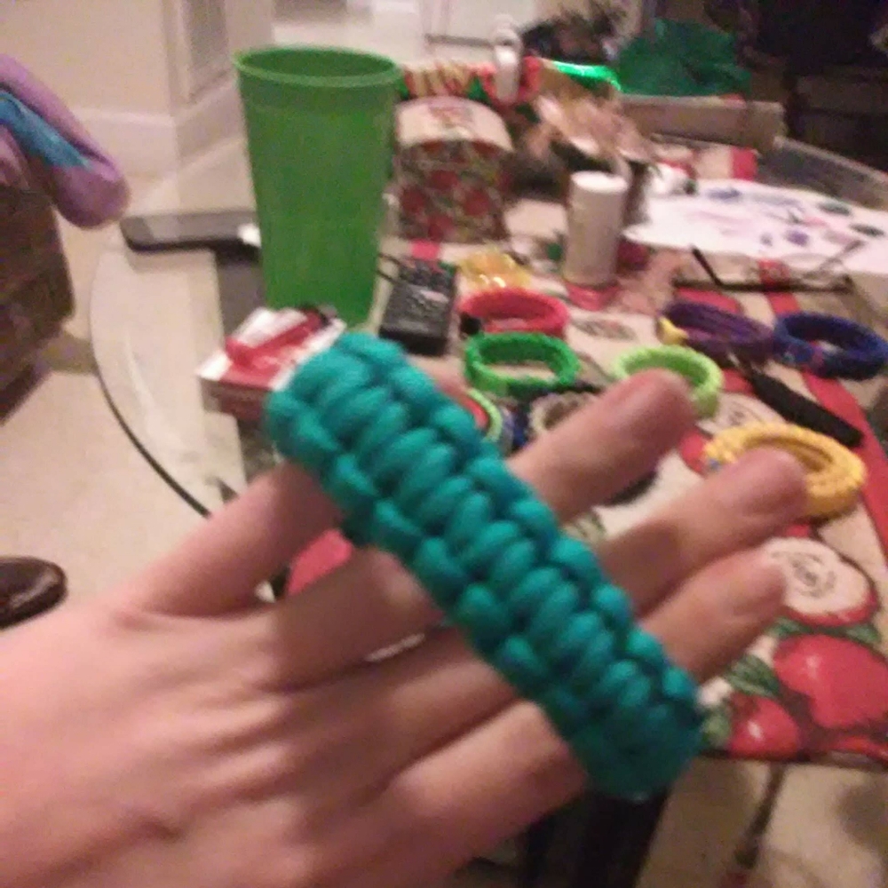 Parachute bracelets - Picture 13 of 16